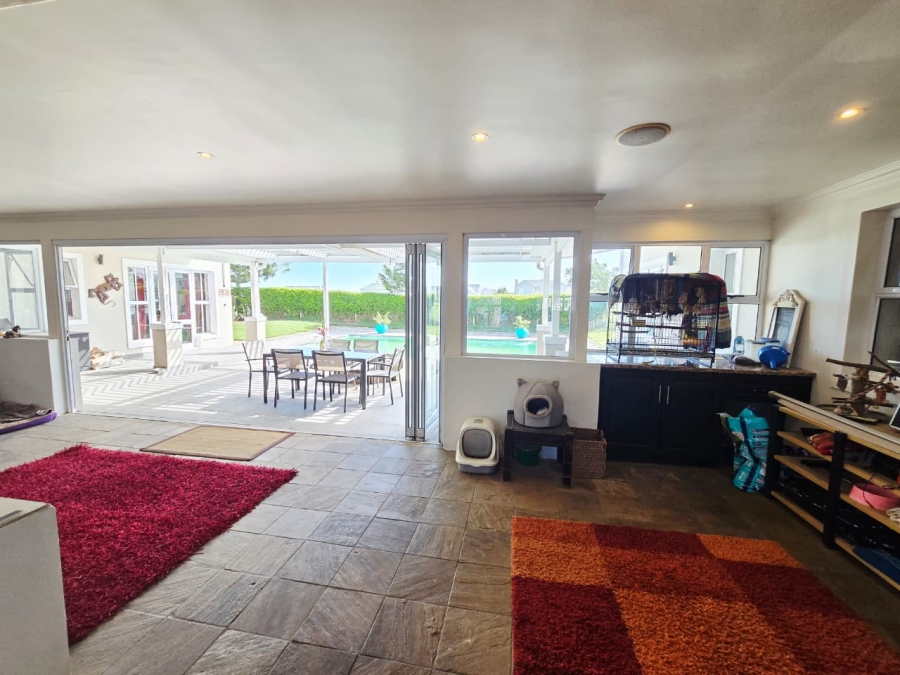5 Bedroom Property for Sale in Kingswood Golf Estate Western Cape